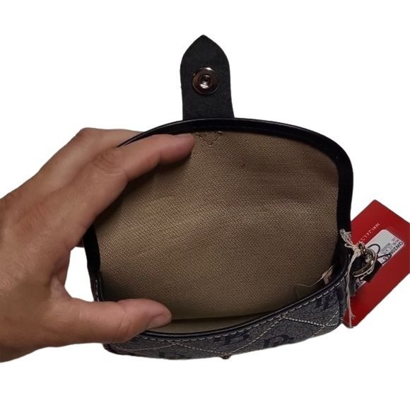 Dooney & Bourke Flap Wristlet Signature Fabric 7 Leather Black Grey Silver NWT - Picture 9 of 14